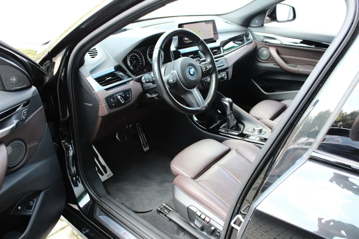 XDrive25e HIGH EXECUTIVE M SPORT PRO | HEAD UP | PANO | LEDER | MEMORY | 19" M | HARMAN & KARDON |CAMERA | CARPLAY