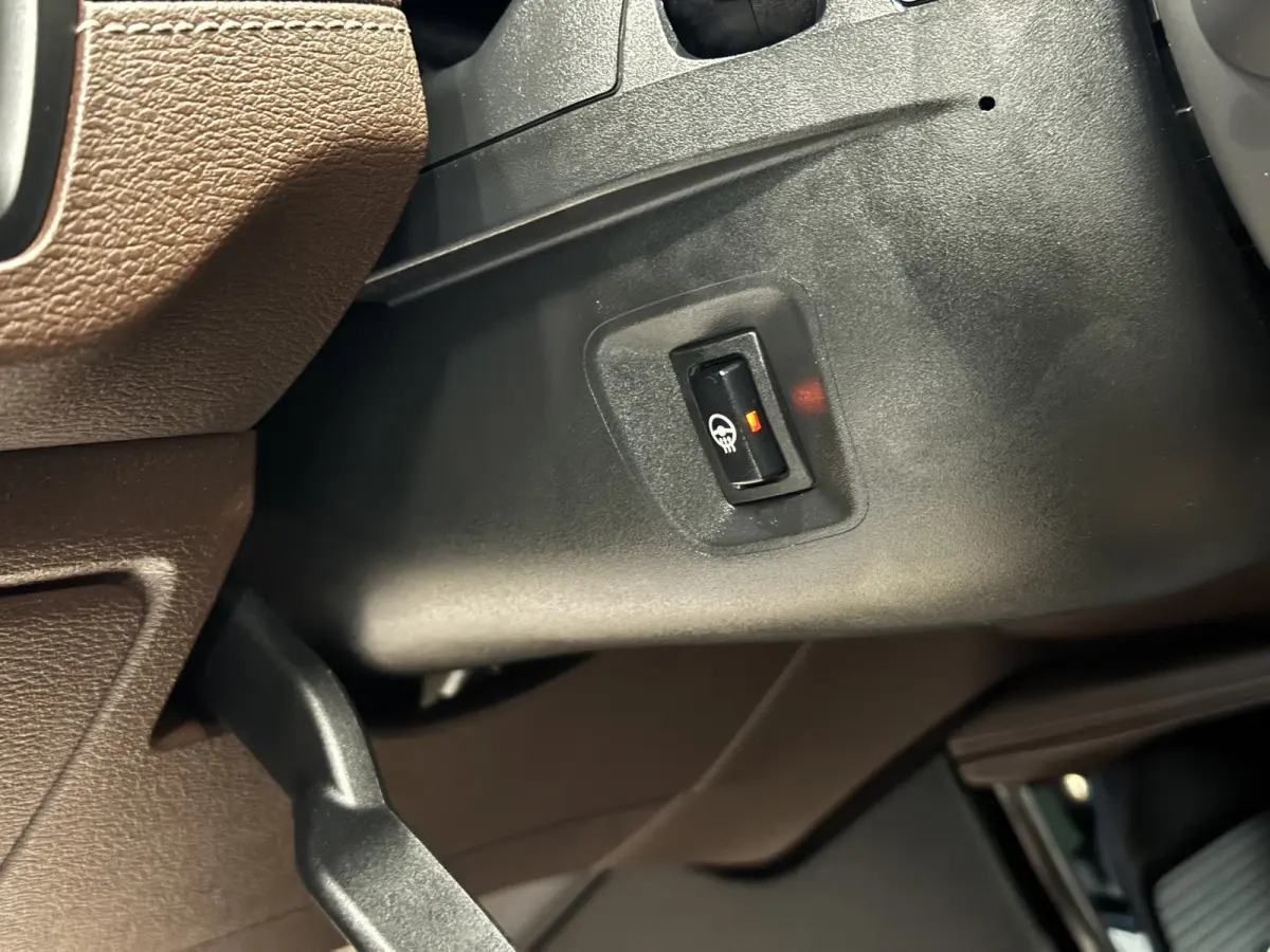 XDrive25e HIGH EXECUTIVE M SPORT PRO | HEAD UP | PANO | LEDER | MEMORY | 19" M | HARMAN & KARDON |CAMERA | CARPLAY