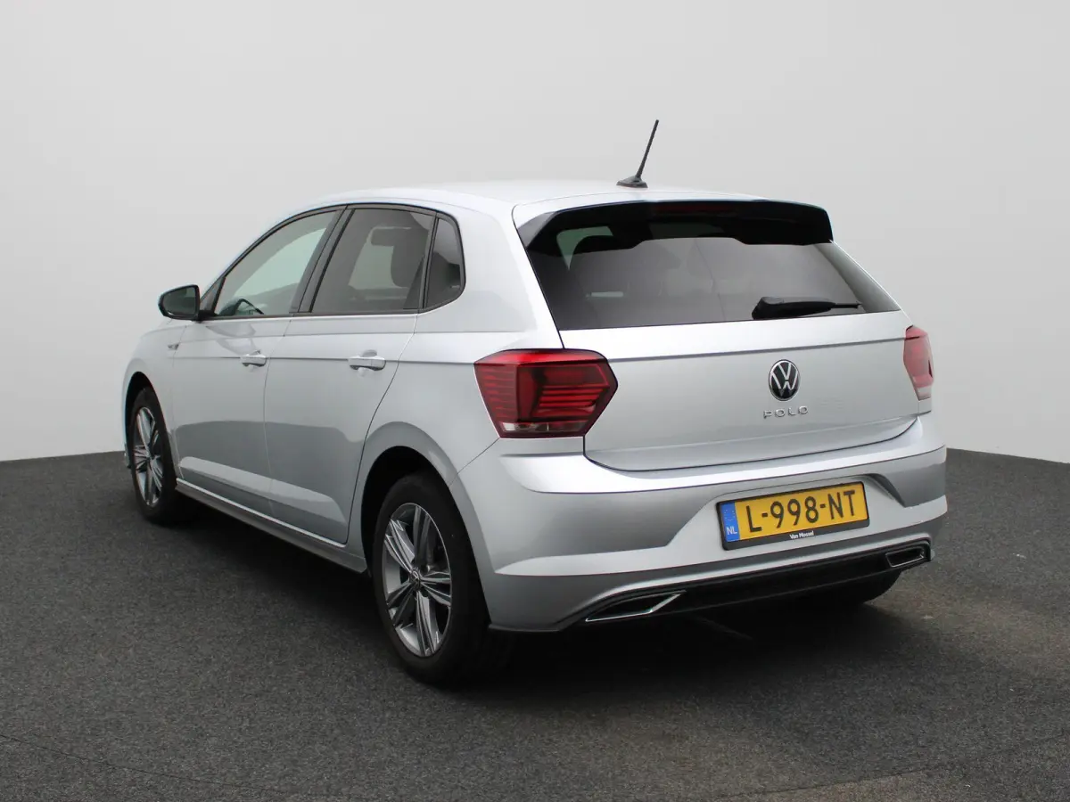 1.0 TSI R-Line Edition | AUTOMAAT | APPLE CARPLAY - ANDROID AUTO | AIRCO | NAVIGATIE | ADAPTIVE CRUISE CONTROL | LICHTMETALEN VELGEN | GETINTE RUITEN |