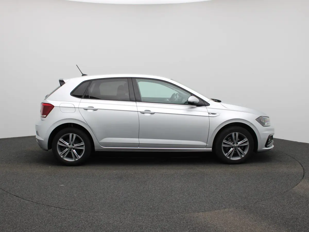 1.0 TSI R-Line Edition | AUTOMAAT | APPLE CARPLAY - ANDROID AUTO | AIRCO | NAVIGATIE | ADAPTIVE CRUISE CONTROL | LICHTMETALEN VELGEN | GETINTE RUITEN |