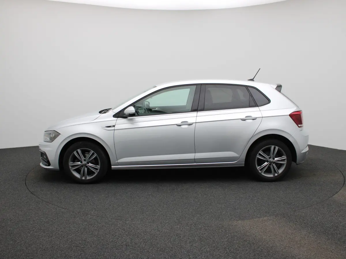 1.0 TSI R-Line Edition | AUTOMAAT | APPLE CARPLAY - ANDROID AUTO | AIRCO | NAVIGATIE | ADAPTIVE CRUISE CONTROL | LICHTMETALEN VELGEN | GETINTE RUITEN |