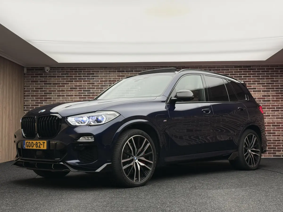 xDrive45e High Executive Pano| Head up| Bowers&Wilkins| Luchtvering