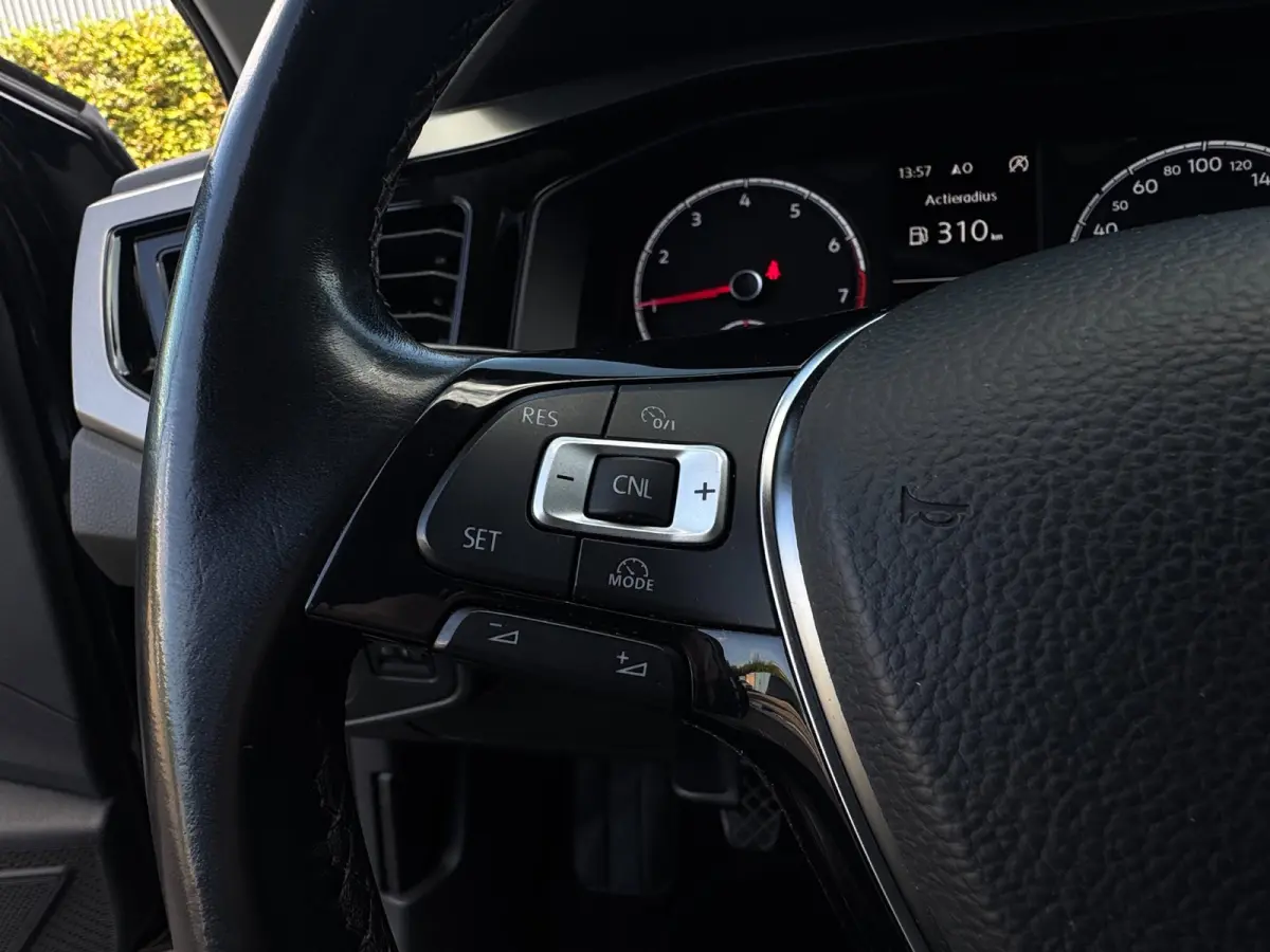 1.0 MPI Comfortline TREKHAAK / CARPLAY / NAVI / CRUISE / NL AUTO MET NAP