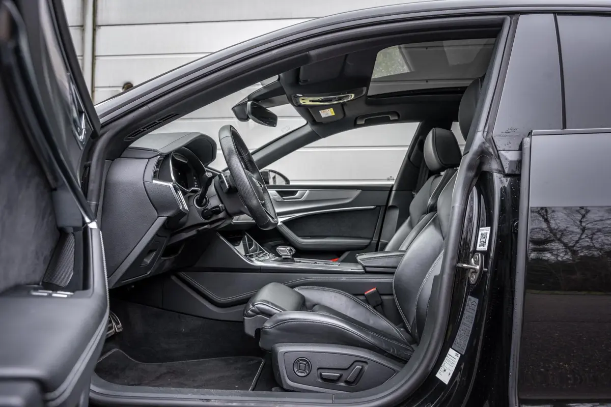 55 TFSIe 367pk PHEV Quattro S Edition Competition | Panoramadak | Nwe 21 inch | Keyless | Elektr. Voorstoelen | Laser LED Koplampen | Camera