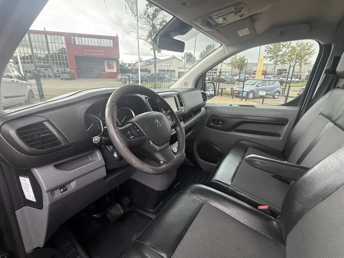 2.0 BlueHDI 180 Premium automaat 177 pk org nl auto nap logisch navigatie airco cruise ctr half leder/stof trekhaak schuifdeur
