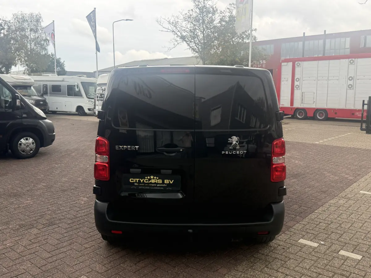 2.0 BlueHDI 180 Premium automaat 177 pk org nl auto nap logisch navigatie airco cruise ctr half leder/stof trekhaak schuifdeur