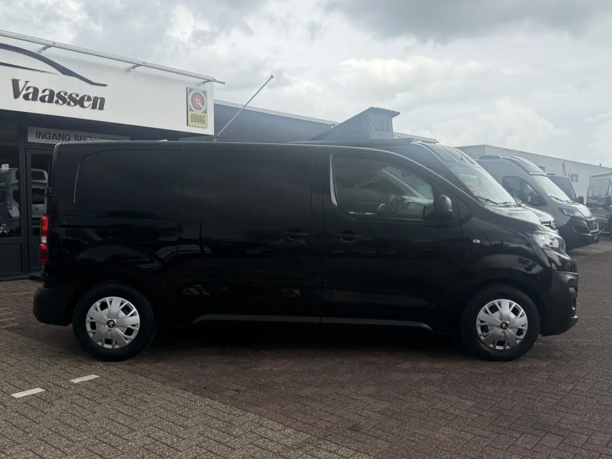 2.0 BlueHDI 180 Premium automaat 177 pk org nl auto nap logisch navigatie airco cruise ctr half leder/stof trekhaak schuifdeur