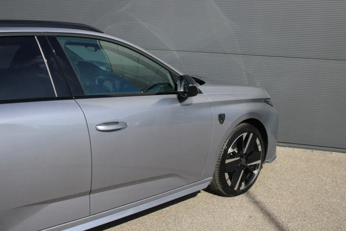1.6 Plug-in Hybrid 195pk GT | Nieuwe auto | NL auto | Nieuwprijs €47.500,- | 11km | Luxe stoelen | Navigatie | 7,4kw Charger