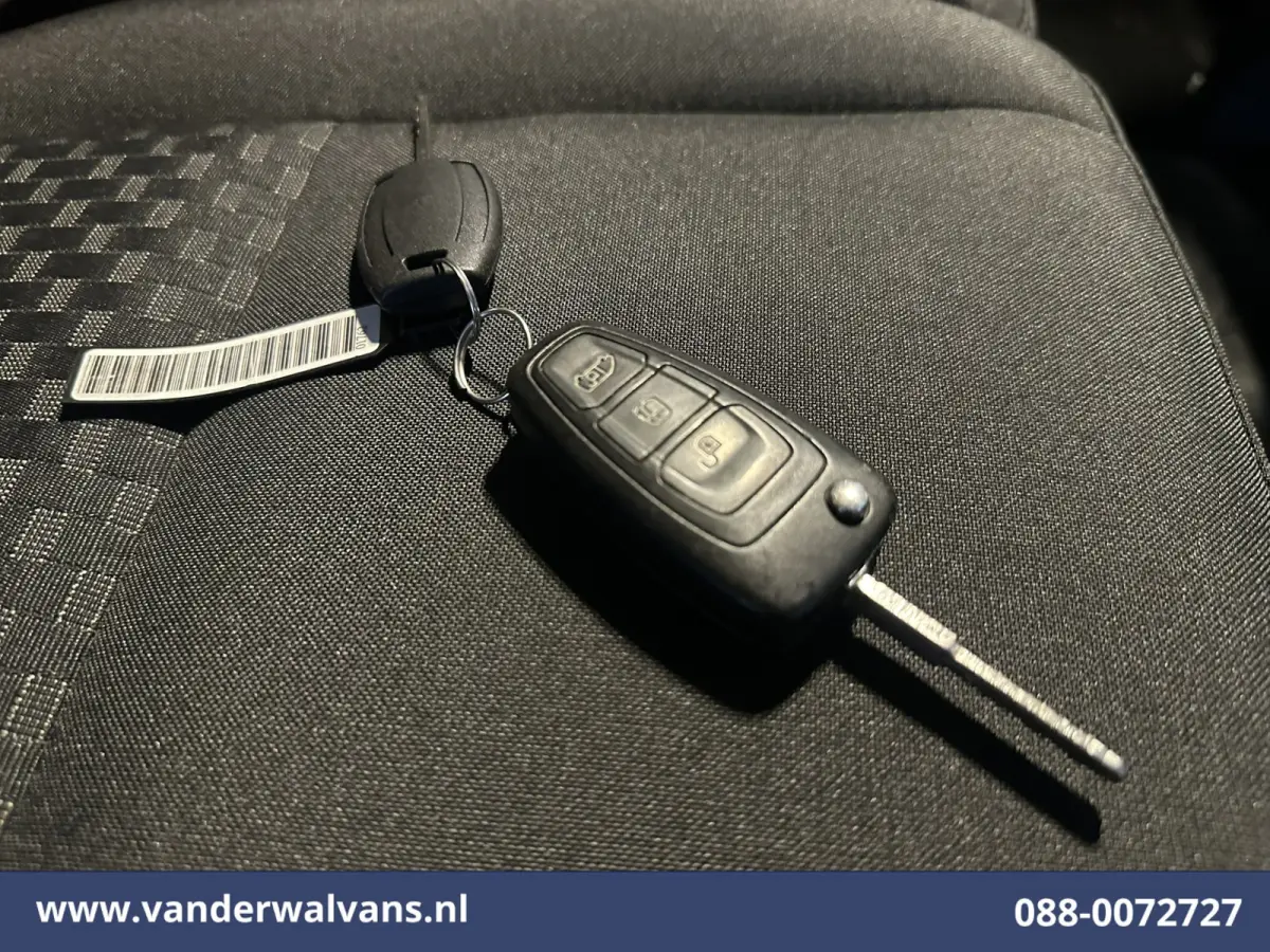 2.0 TDCI 130pk L3H2 Euro6 Airco | Camera | Navigatie | Cruisecontrol | Stoelverwaming Verwarmde voorruit, Elektrisch verstelbare bestuurdersstoel, Parkeersensoren, Bijrijdersbank