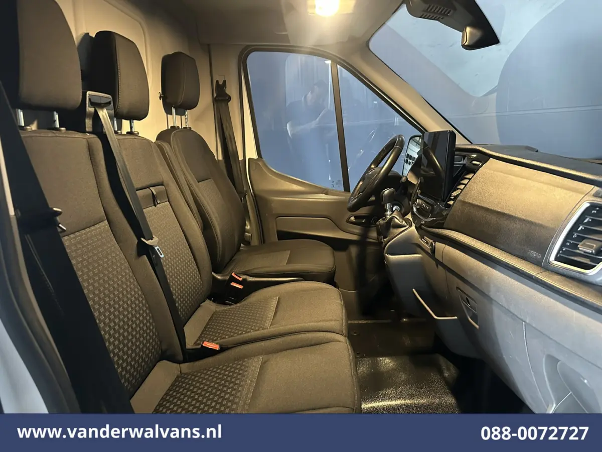 2.0 TDCI 130pk L3H2 Euro6 Airco | Camera | Navigatie | Cruisecontrol | Stoelverwaming Verwarmde voorruit, Elektrisch verstelbare bestuurdersstoel, Parkeersensoren, Bijrijdersbank