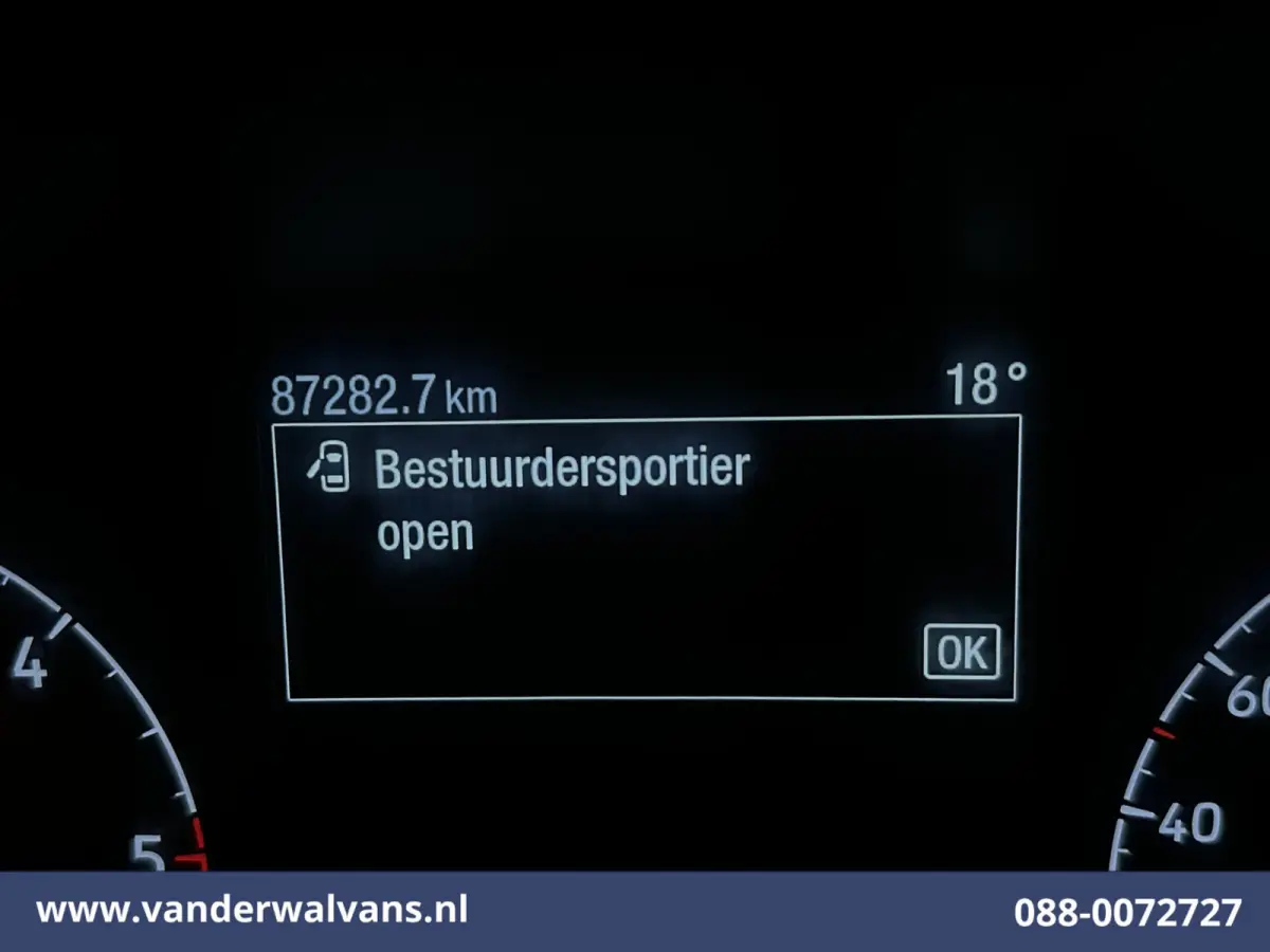 2.0 TDCI 130pk L3H2 Euro6 Airco | Camera | Navigatie | Cruisecontrol | Stoelverwaming Verwarmde voorruit, Elektrisch verstelbare bestuurdersstoel, Parkeersensoren, Bijrijdersbank