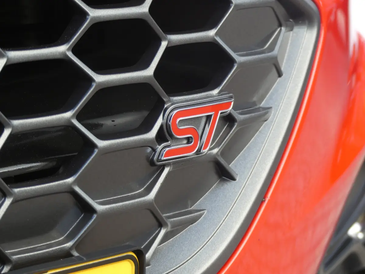 2.3 EcoBoost ST-3 | PANORAMADAK | KLEPPENSYSTEEM MET AFSTANDSBEDIENING | ADAPTIVE CRUISE | DODEHOEKDETECTIE | CAMERA | STOEL+STUUR+VOORRUITVERWARMING | PARKEERSENSOREN V+A | ELEKTRISCHE VERS