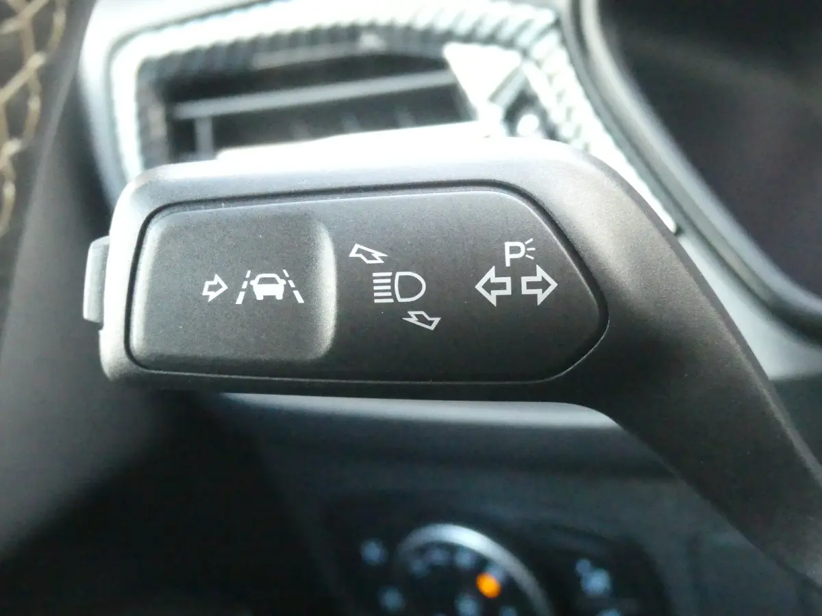 2.3 EcoBoost ST-3 | PANORAMADAK | KLEPPENSYSTEEM MET AFSTANDSBEDIENING | ADAPTIVE CRUISE | DODEHOEKDETECTIE | CAMERA | STOEL+STUUR+VOORRUITVERWARMING | PARKEERSENSOREN V+A | ELEKTRISCHE VERS