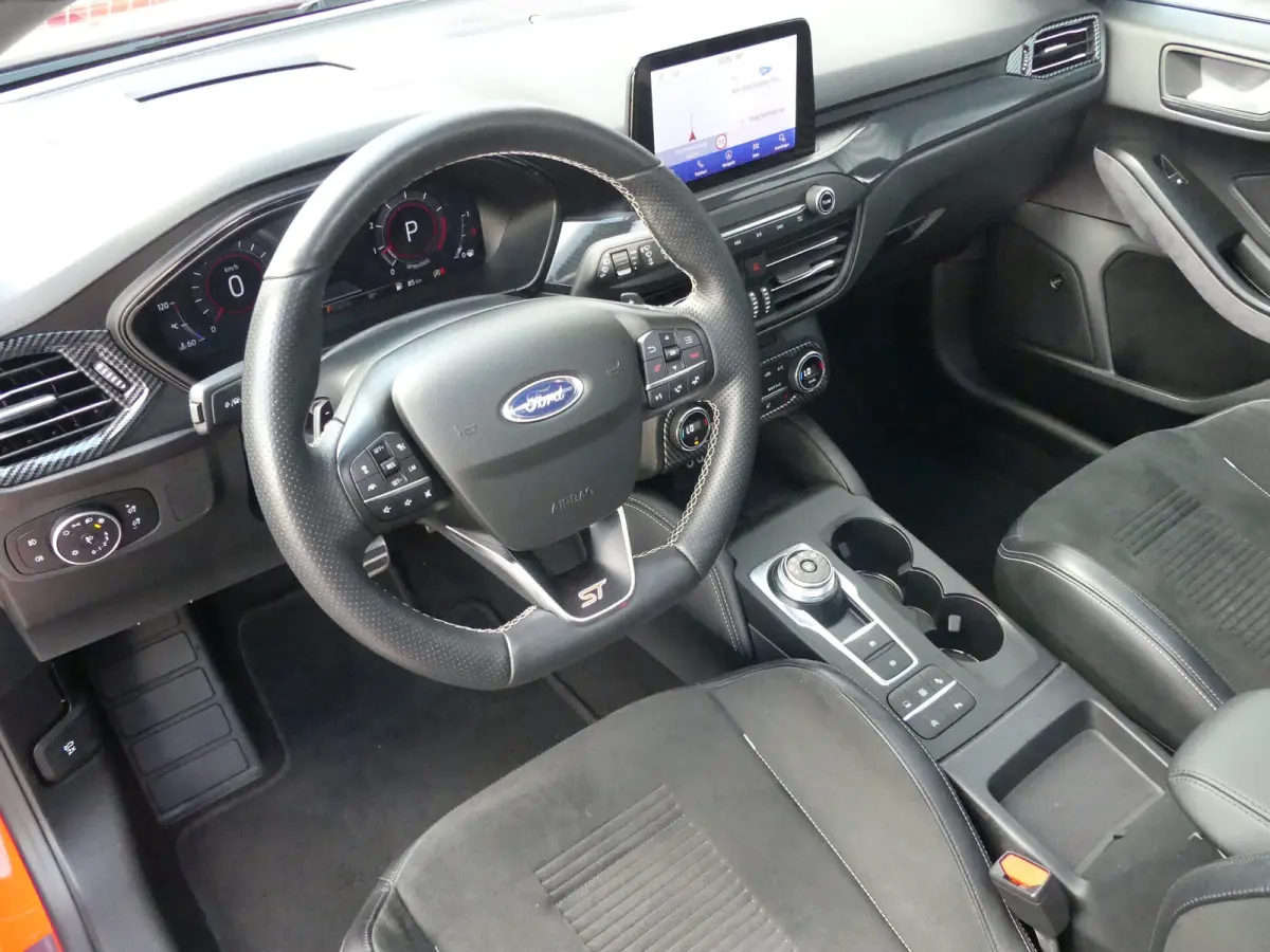 2.3 EcoBoost ST-3 | PANORAMADAK | KLEPPENSYSTEEM MET AFSTANDSBEDIENING | ADAPTIVE CRUISE | DODEHOEKDETECTIE | CAMERA | STOEL+STUUR+VOORRUITVERWARMING | PARKEERSENSOREN V+A | ELEKTRISCHE VERS
