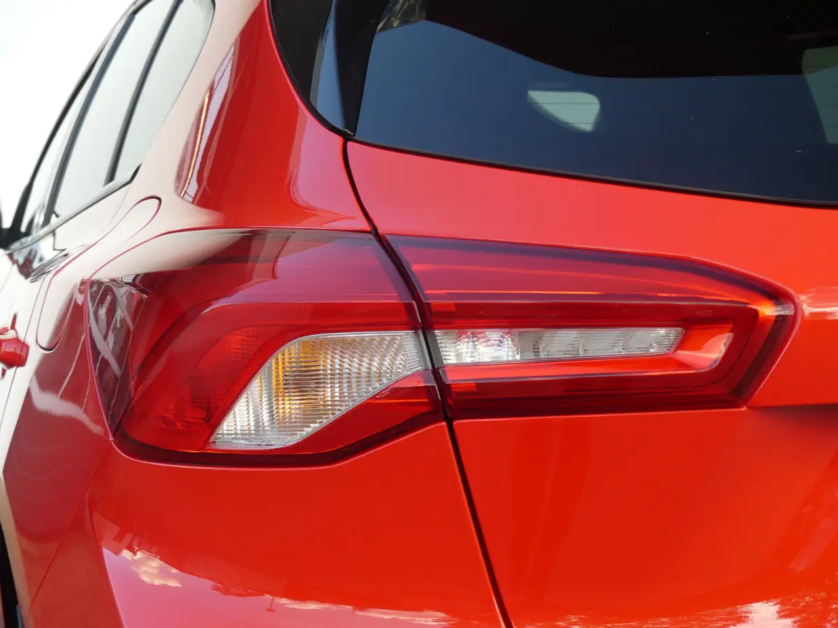2.3 EcoBoost ST-3 | PANORAMADAK | KLEPPENSYSTEEM MET AFSTANDSBEDIENING | ADAPTIVE CRUISE | DODEHOEKDETECTIE | CAMERA | STOEL+STUUR+VOORRUITVERWARMING | PARKEERSENSOREN V+A | ELEKTRISCHE VERS