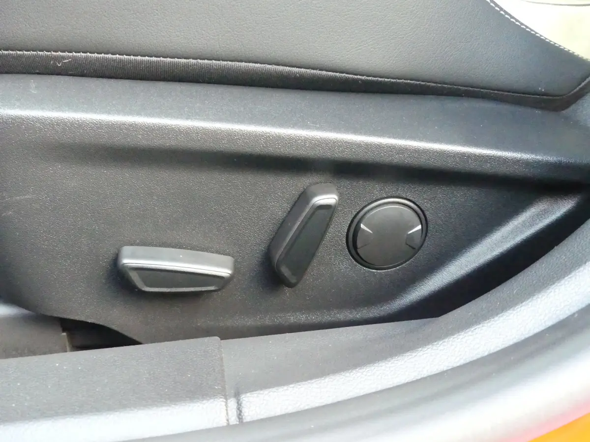 2.3 EcoBoost ST-3 | PANORAMADAK | KLEPPENSYSTEEM MET AFSTANDSBEDIENING | ADAPTIVE CRUISE | DODEHOEKDETECTIE | CAMERA | STOEL+STUUR+VOORRUITVERWARMING | PARKEERSENSOREN V+A | ELEKTRISCHE VERS