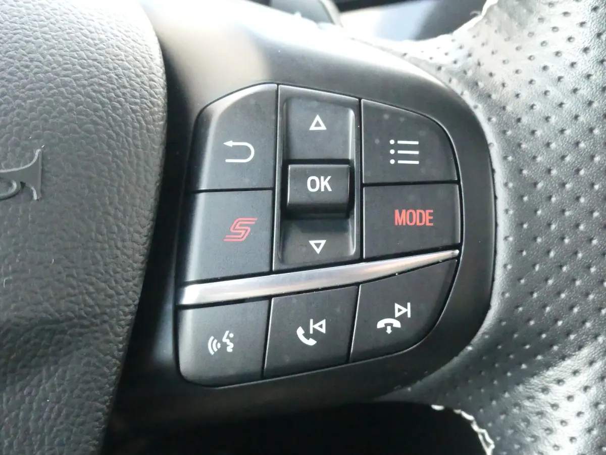 2.3 EcoBoost ST-3 | PANORAMADAK | KLEPPENSYSTEEM MET AFSTANDSBEDIENING | ADAPTIVE CRUISE | DODEHOEKDETECTIE | CAMERA | STOEL+STUUR+VOORRUITVERWARMING | PARKEERSENSOREN V+A | ELEKTRISCHE VERS