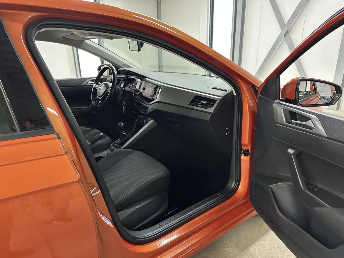 1.0 TSI Comfortline 95 pk | Navi | ACC | Apple Carplay/Android Auto |