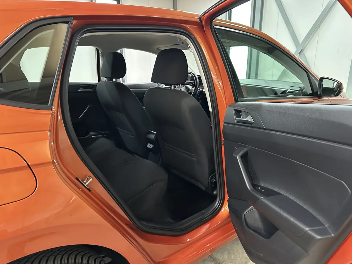 1.0 TSI Comfortline 95 pk | Navi | ACC | Apple Carplay/Android Auto |