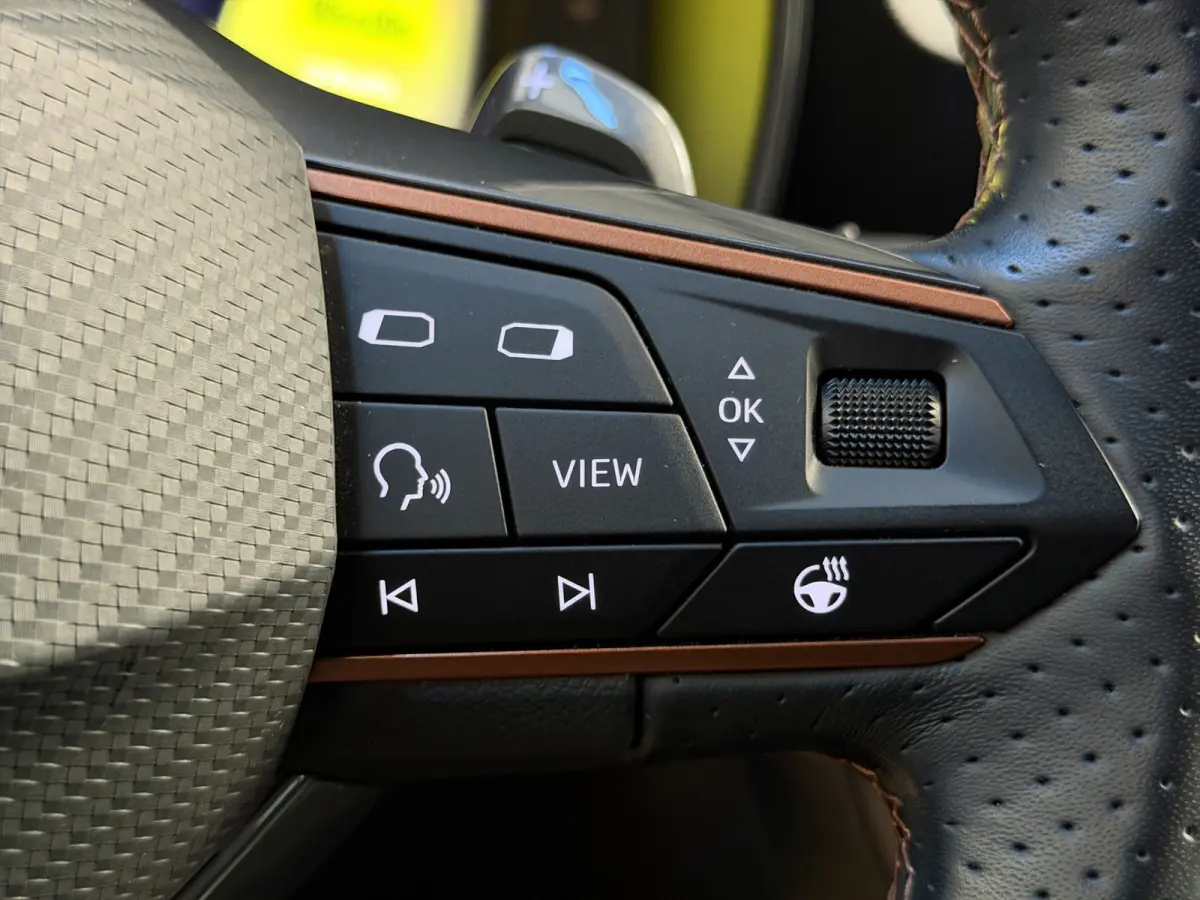 1.4 e-Hybrid VZ Performance|Keyless|Matrix LED|Camera|Kuipstoelen