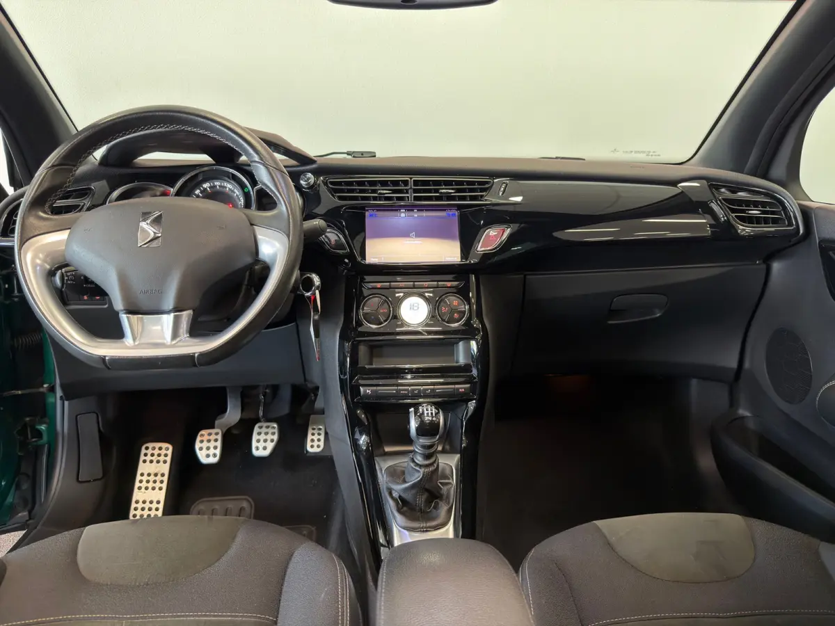 1.2 PureTech Shine| NAVIGATIE, CAMERA, CRUISE,