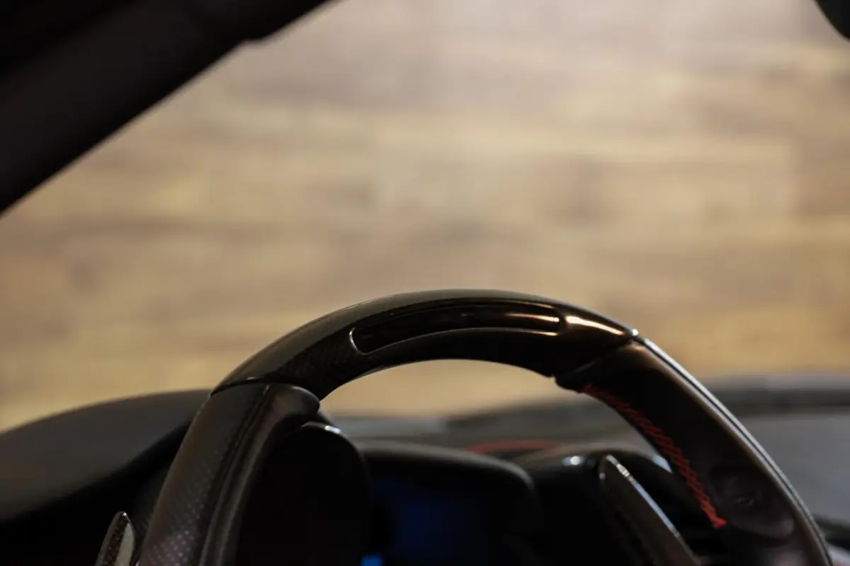 3.9 HELE|Akrapovic|Lift|RacingSeats|Carbon|