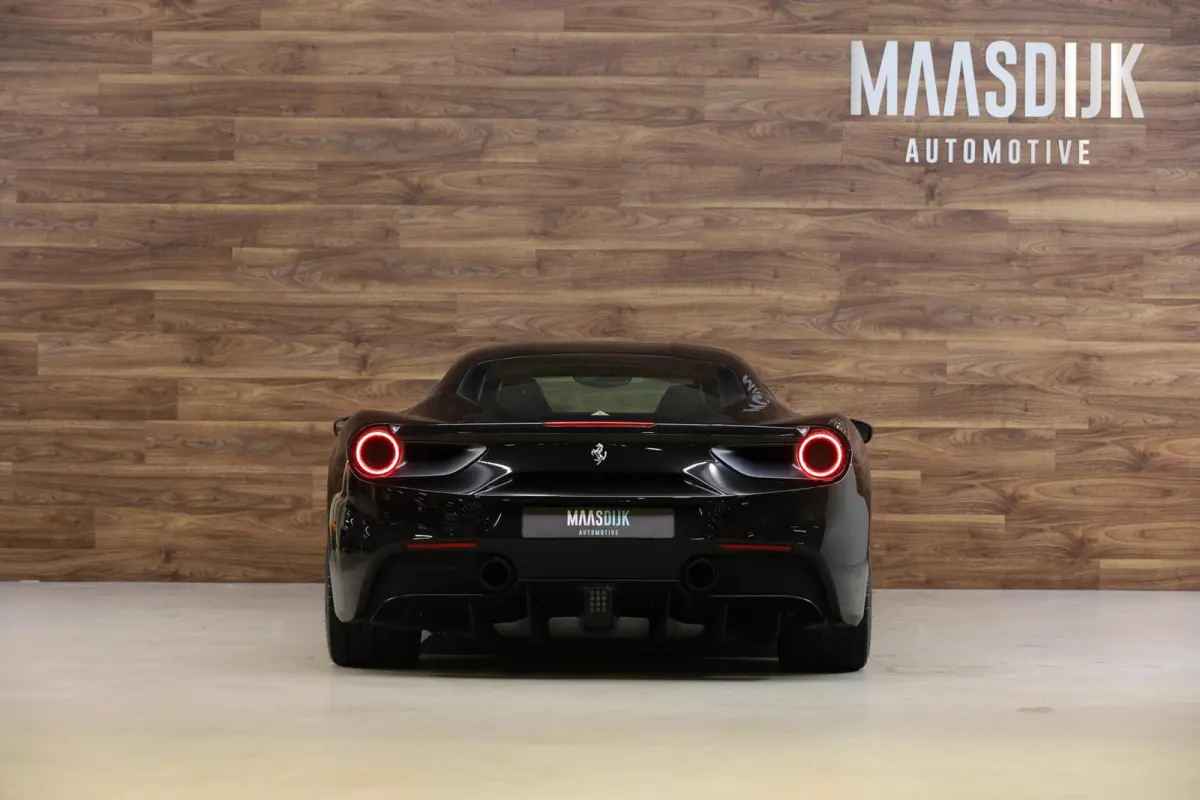 3.9 HELE|Akrapovic|Lift|RacingSeats|Carbon|