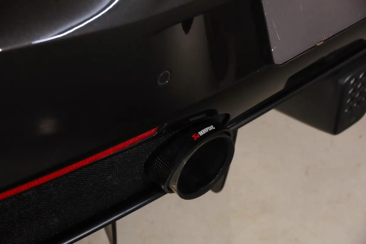 3.9 HELE|Akrapovic|Lift|RacingSeats|Carbon|