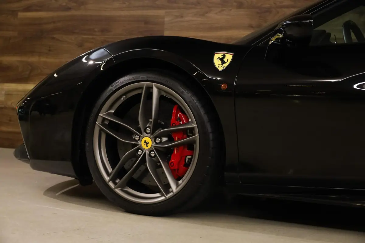 3.9 HELE|Akrapovic|Lift|RacingSeats|Carbon|