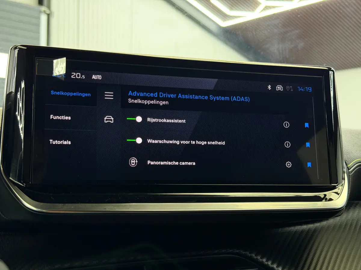 1.2 Hybrid 145 GT CarPlay 360° Camera
