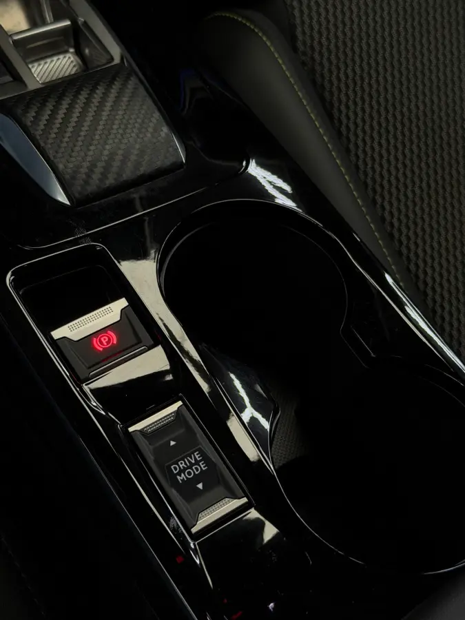 1.2 Hybrid 145 GT CarPlay 360° Camera