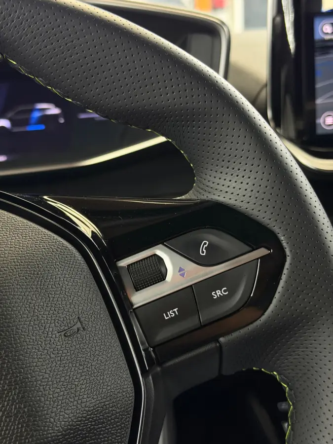 1.2 Hybrid 145 GT CarPlay 360° Camera