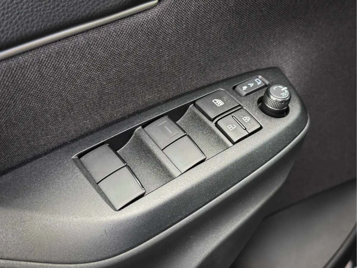 1.5 Hybrid 130 Dynamic - facelift! - Stoel/ stuurverw. Airco, Cruise, Apple Carplay + Android Auto, Achteruitrijcam!