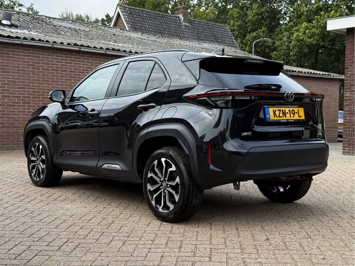 1.5 Hybrid 130 Dynamic - facelift! - Stoel/ stuurverw. Airco, Cruise, Apple Carplay + Android Auto, Achteruitrijcam!