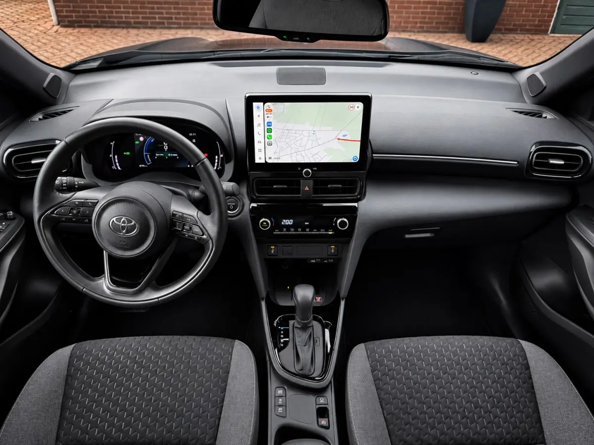 1.5 Hybrid 130 Dynamic - facelift! - Stoel/ stuurverw. Airco, Cruise, Apple Carplay + Android Auto, Achteruitrijcam!