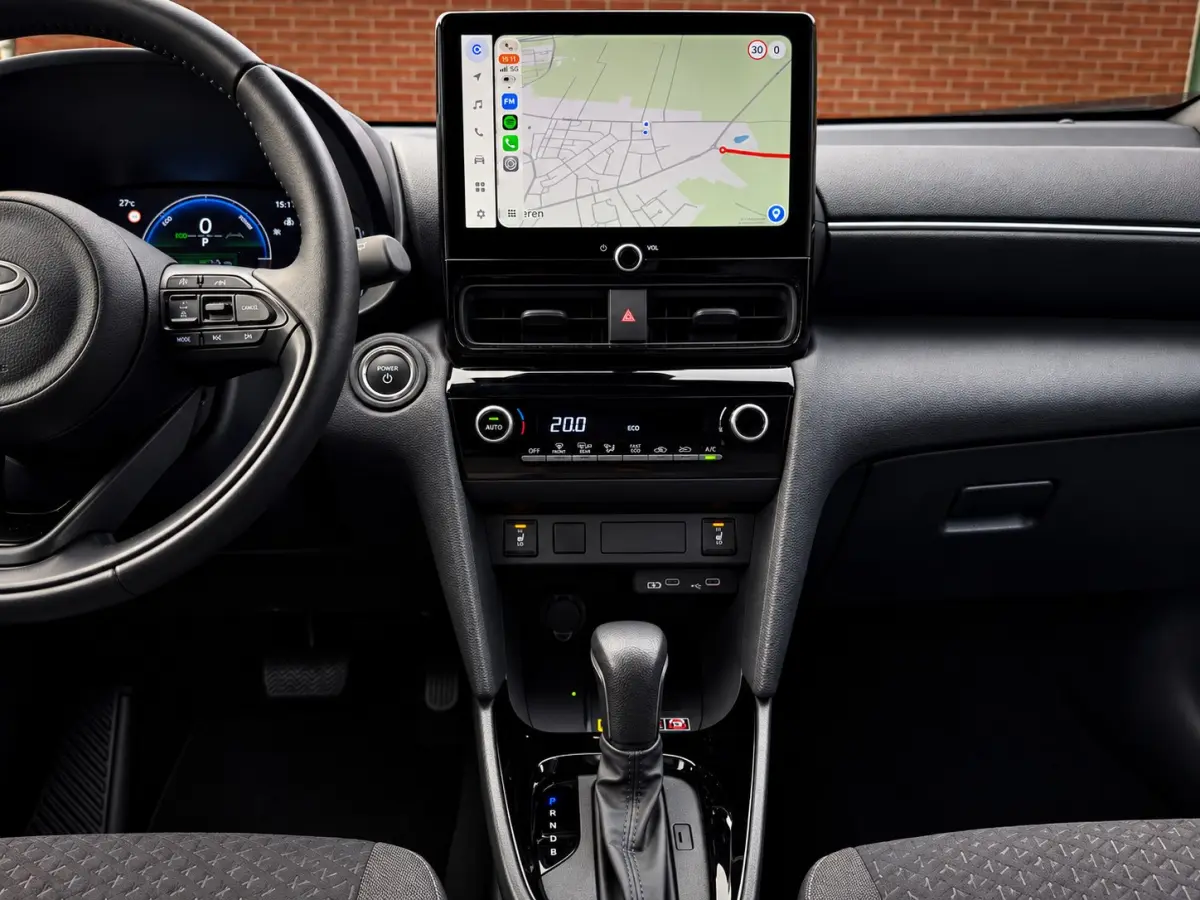 1.5 Hybrid 130 Dynamic - facelift! - Stoel/ stuurverw. Airco, Cruise, Apple Carplay + Android Auto, Achteruitrijcam!