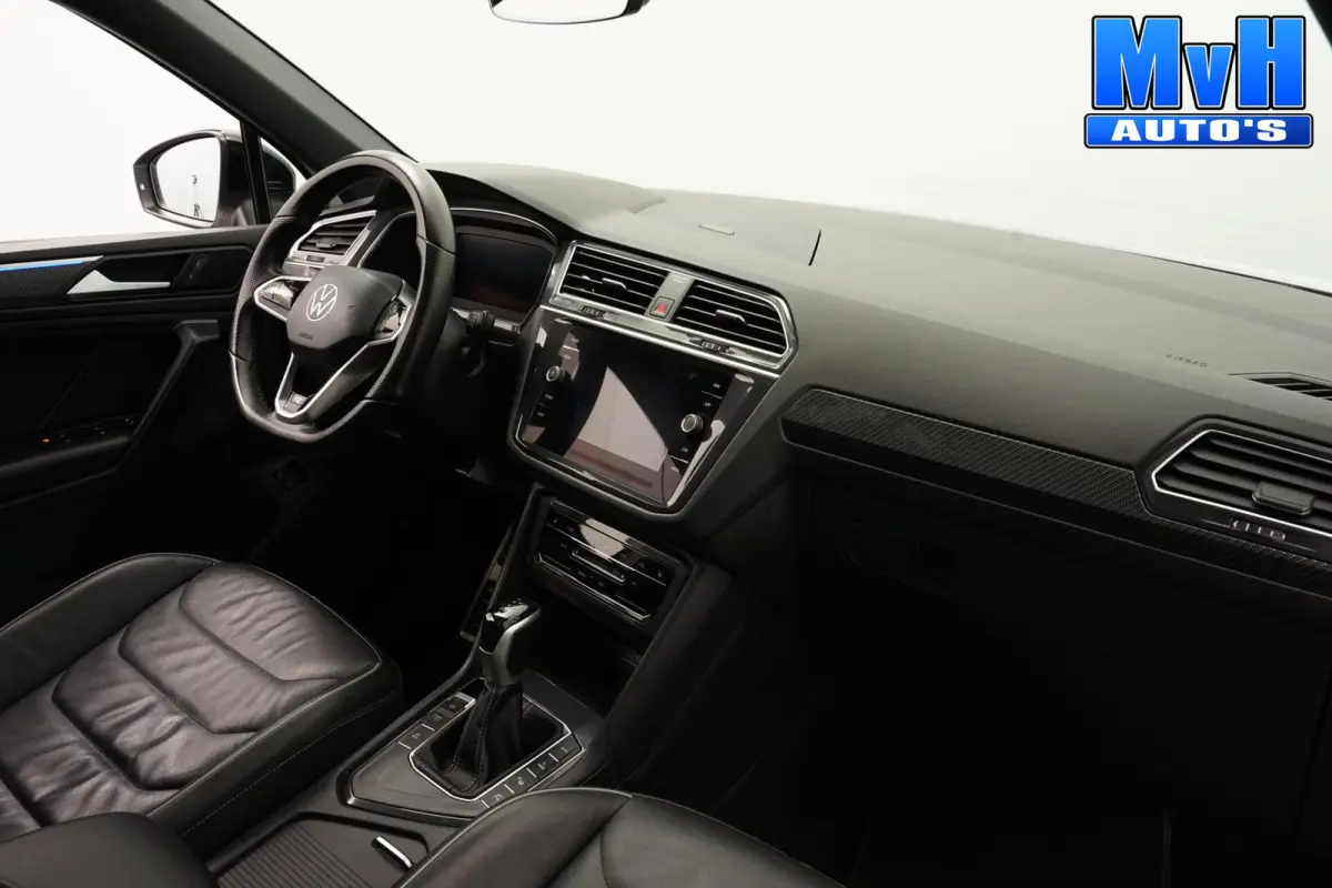 1.4 TSI PHEV R-Line|CUSTOM|PANO|SOH.98.6%