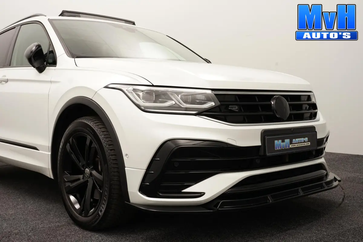 1.4 TSI PHEV R-Line|CUSTOM|PANO|SOH.98.6%