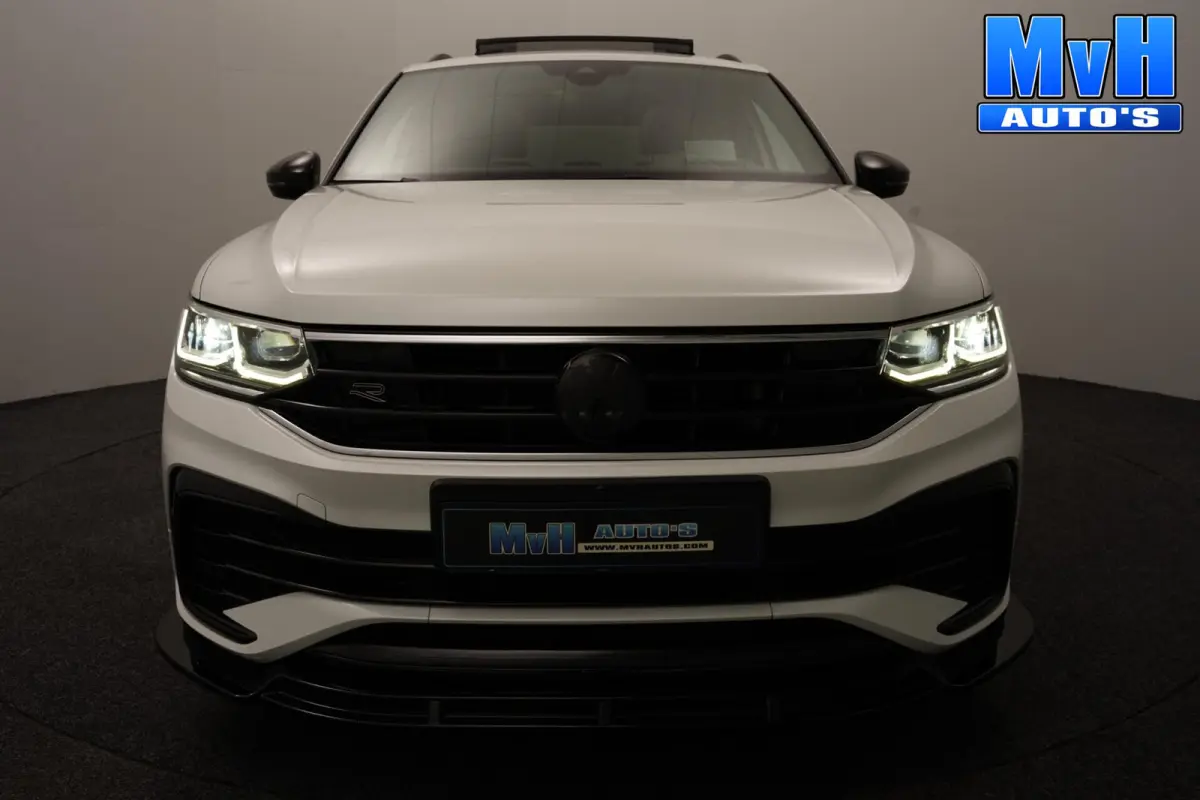 1.4 TSI PHEV R-Line|CUSTOM|PANO|SOH.98.6%