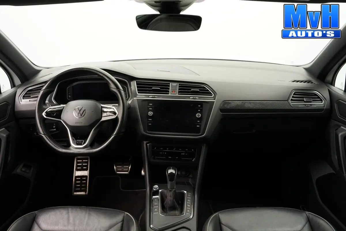 1.4 TSI PHEV R-Line|CUSTOM|PANO|SOH.98.6%