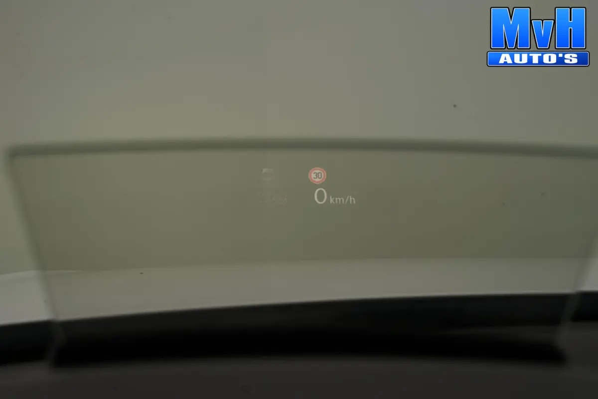 1.4 TSI PHEV R-Line|CUSTOM|PANO|SOH.98.6%