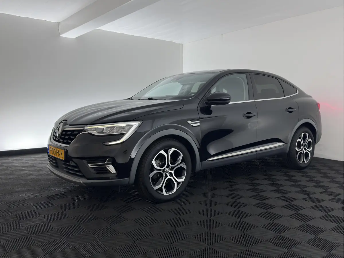 1.6 E-Tech Hybrid 145 Intens (INCL-BTW) Aut. *LEATHER-FABRIC | FULL-LED | DIGI-COCKPIT | LANE-ASSIST | BLINDSPOT | NAVI-FULLMAP | AMBIENTLIGHT | CAMERA | KEYLESS | DAB+ | COMFORTSEATS | PRIV