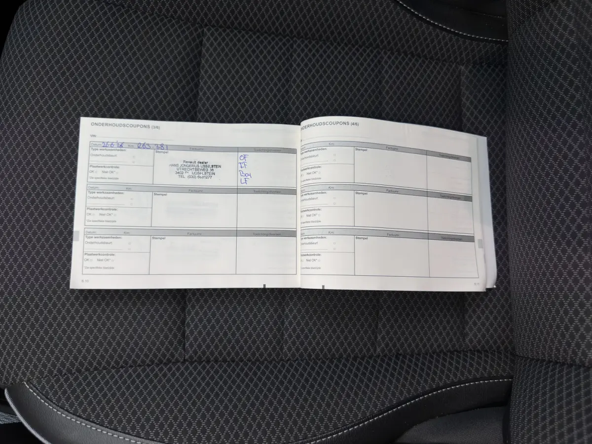 1.6 E-Tech Hybrid 145 Intens (INCL-BTW) Aut. *LEATHER-FABRIC | FULL-LED | DIGI-COCKPIT | LANE-ASSIST | BLINDSPOT | NAVI-FULLMAP | AMBIENTLIGHT | CAMERA | KEYLESS | DAB+ | COMFORTSEATS | PRIV