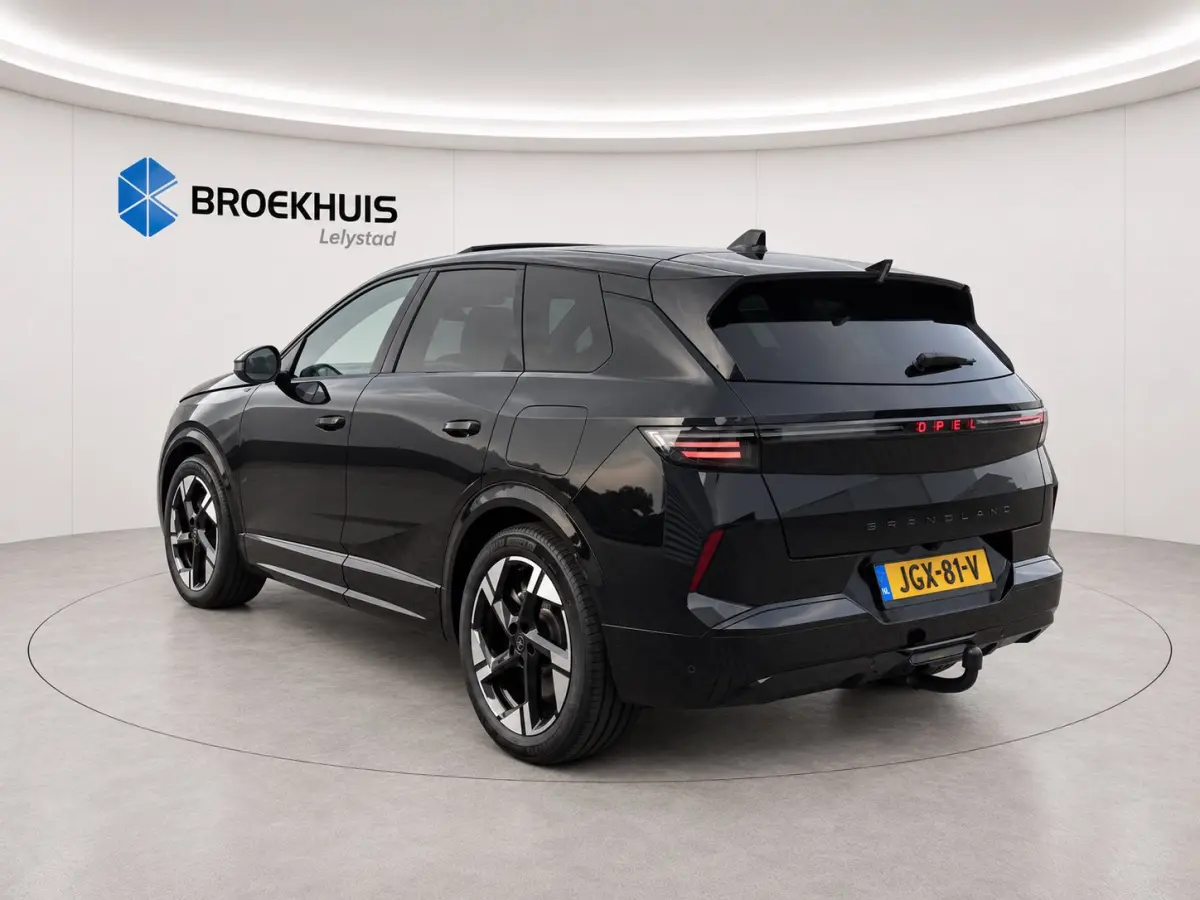 1.6 TURBO PLUG-IN HYBRID 195PK ULTIMATE GS AUTOMAAT / NAVI / LEDER / CLIMA / FULL-LED / PDC / KEYLESS / AFN. TREKHAAK / 19" LMV / PANO. DAK / ADAPT. CRUISE / 1E EIGENAAR / NIEUWSTAAT !!