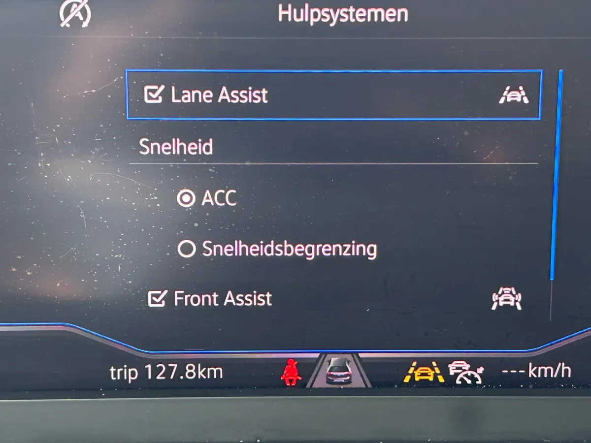 1.5 TSI R-Line Paroramdak/Trekhaak/Camera