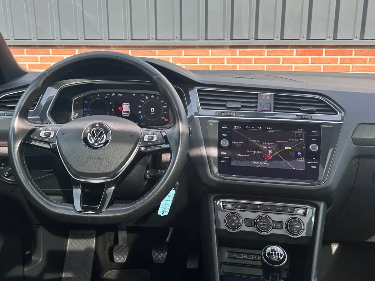 1.5 TSI R-Line Paroramdak/Trekhaak/Camera