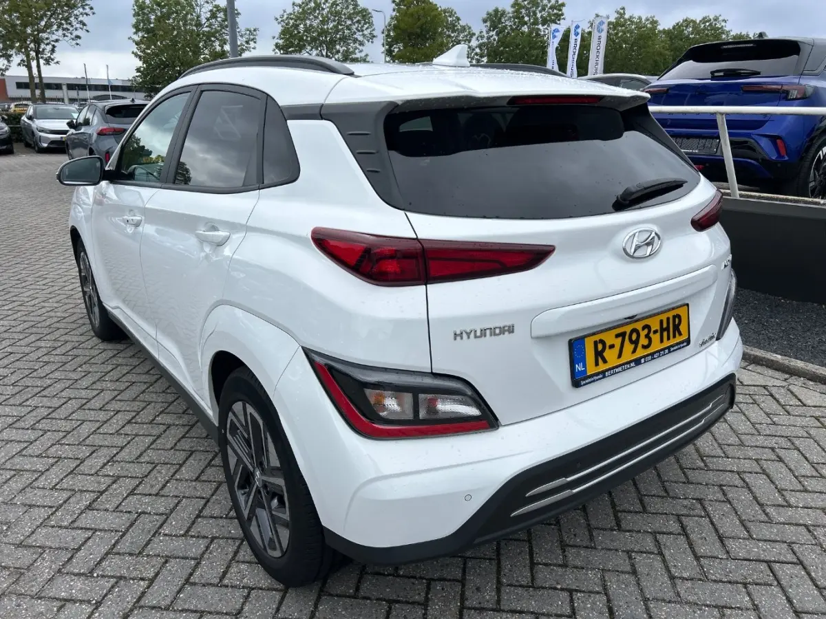 EV Comfort 39 kWh | Camera | Keyless | Apple Carplay/Android Auto | Parkeersensoren | Achteruitrijcamera | Apple Carplay/Android Auto|telefoonintegratie premium | Keyless entry