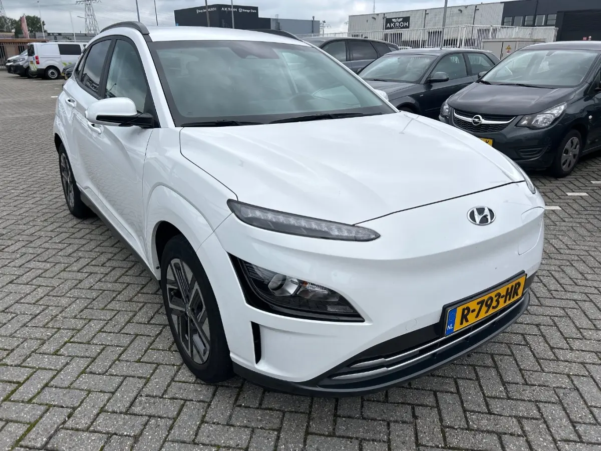 EV Comfort 39 kWh | Camera | Keyless | Apple Carplay/Android Auto | Parkeersensoren | Achteruitrijcamera | Apple Carplay/Android Auto|telefoonintegratie premium | Keyless entry