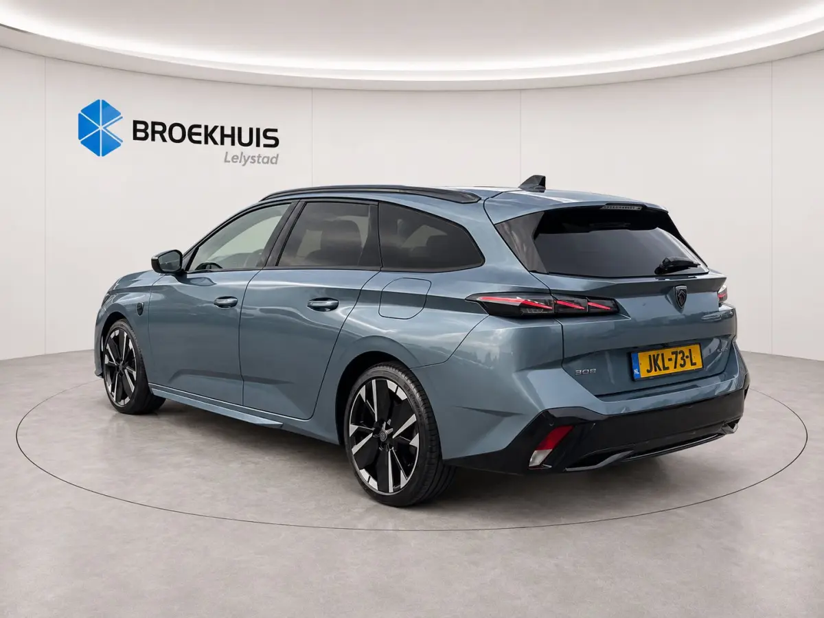 1.6 PLUG-IN HYBRID 195PK GT PACK AUTOMAAT / NAVI / LEDER / CLIMA / PDC / 18" LMV / CAMERA / KEYLESS / FULL-LED / WINTERPAKKET / APPLE CARPLAY / ADAPT. CRUISECONTROL / 1E EIGENAAR / FULL OPTI