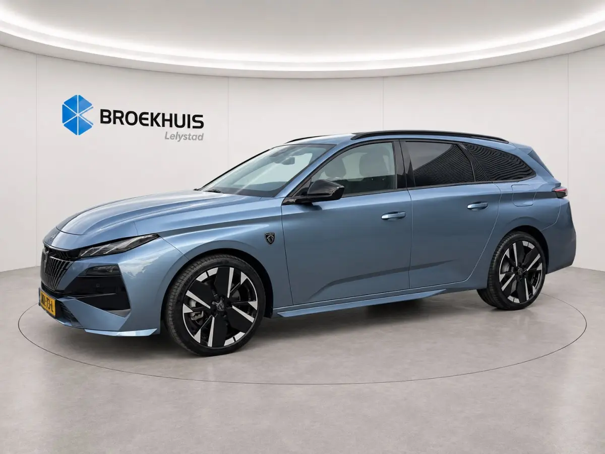 1.6 PLUG-IN HYBRID 195PK GT PACK AUTOMAAT / NAVI / LEDER / CLIMA / PDC / 18" LMV / CAMERA / KEYLESS / FULL-LED / WINTERPAKKET / APPLE CARPLAY / ADAPT. CRUISECONTROL / 1E EIGENAAR / FULL OPTI